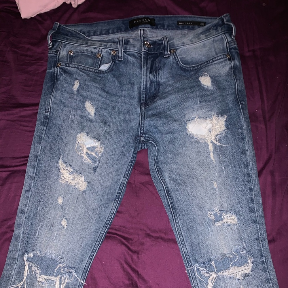 Ripped Skinny Jeans